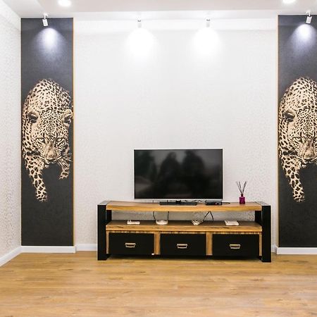 Sweet Home 6 Vip At Rustaveli Avenue Tbilisi Exterior foto
