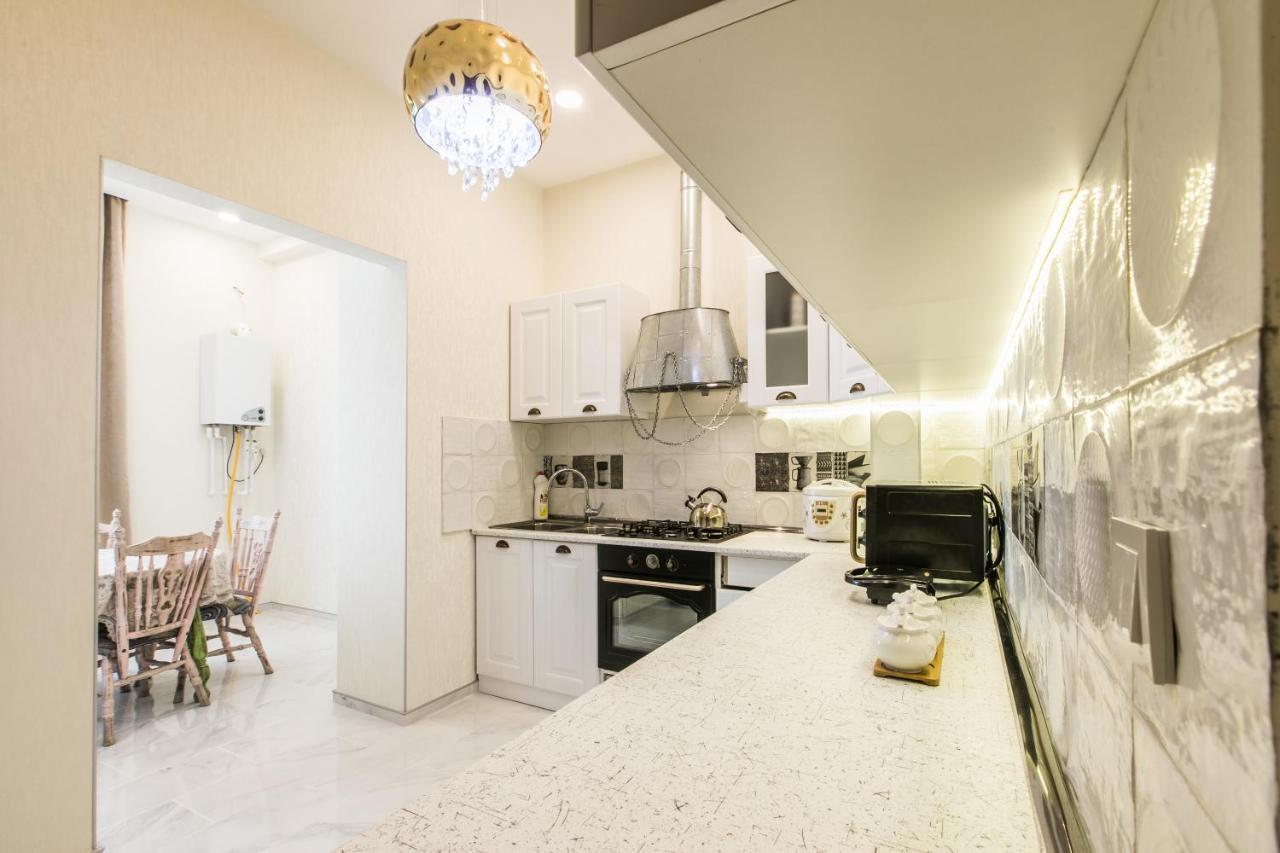 Sweet Home 6 Vip At Rustaveli Avenue Tbilisi Exterior foto