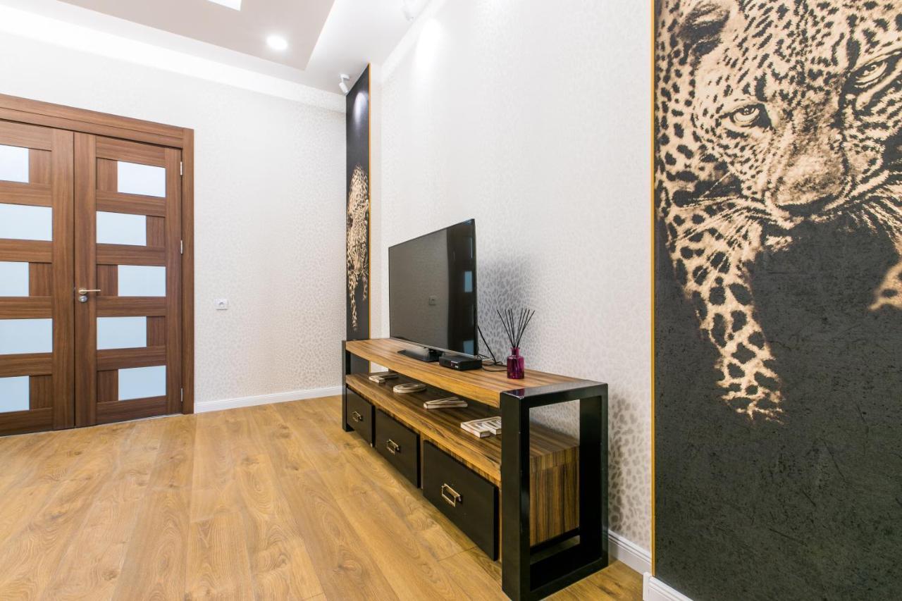 Sweet Home 6 Vip At Rustaveli Avenue Tbilisi Exterior foto