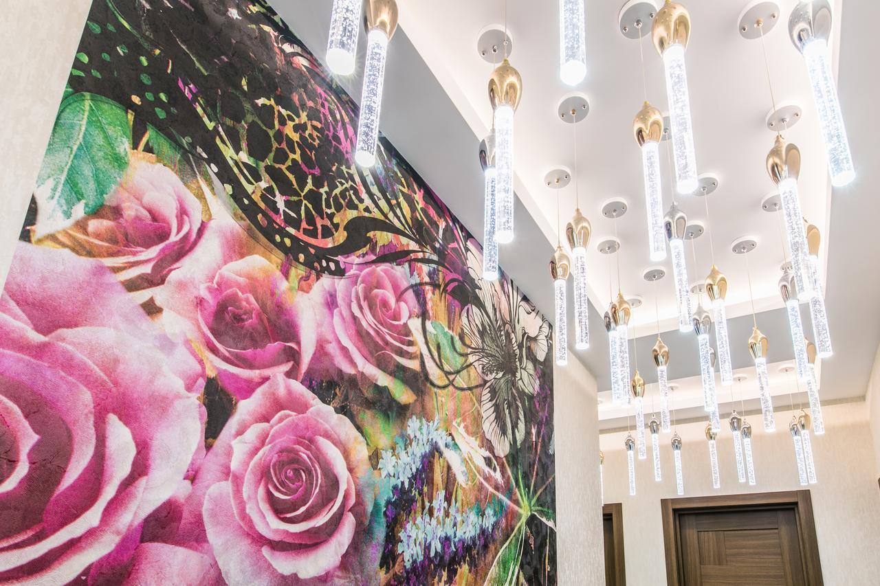 Sweet Home 6 Vip At Rustaveli Avenue Tbilisi Exterior foto